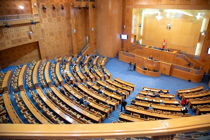 في جلسة عامة بالمجلس الوطني للجهات والأقاليم..   توفير مخزون إستراتجي من القهوة والسكر والبيض والحليب 